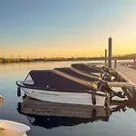 Vila Wellness With Sauna, Outdoor Bath And Shower, Parc Maasresidence