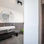 Wellness With Sauna, Outdoor Bath And Shower, Parc Maasresidence Villa Thorn