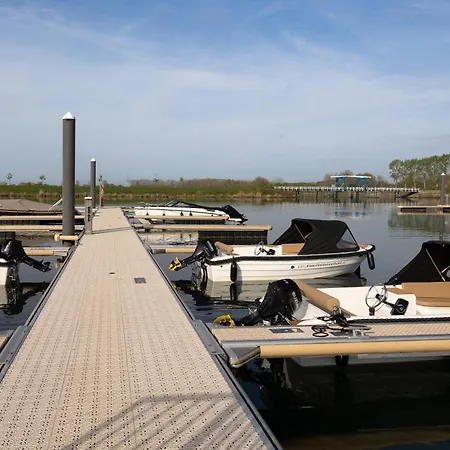 Wellness With Sauna, Outdoor Bath And Shower, Parc Maasresidence