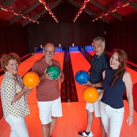 Вилла Wellness With Sauna, Outdoor Bath And Shower, Parc Maasresidence *