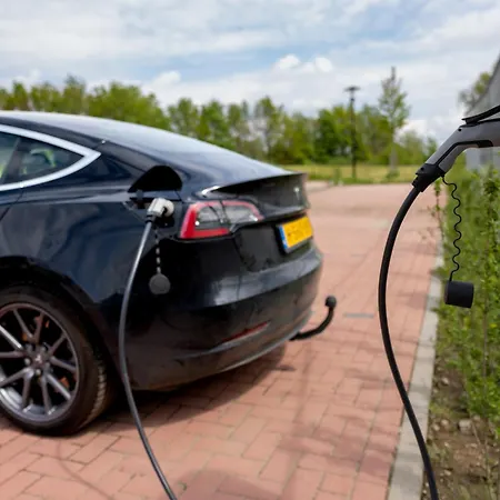 Villa Wellness With Sauna, Outdoor Bath And Shower, Parc Maasresidence Thorn