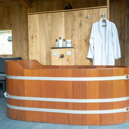 Wellness With Sauna, Outdoor Bath And Shower, Parc Maasresidence Thorn