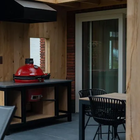 Villa Wellness With Sauna, Outdoor Bath And Shower, Parc Maasresidence Thorn