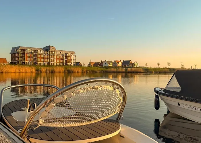 Wellness With Sauna, Outdoor Bath And Shower, Parc Maasresidence Villa *