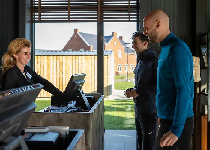 Wellness With Sauna, Outdoor Bath And Shower, Parc Maasresidence Thorn