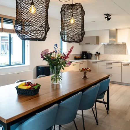 Villa Wellness With Sauna, Outdoor Bath And Shower, Parc Maasresidence Thorn