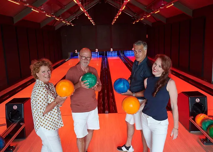 빌라 Wellness With Sauna, Outdoor Bath And Shower, Parc Maasresidence *