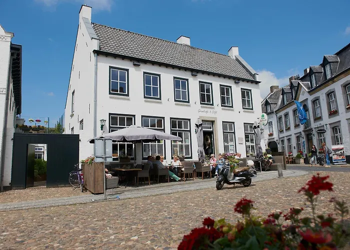 Wellness With Sauna, Outdoor Bath And Shower, Parc Maasresidence 토른